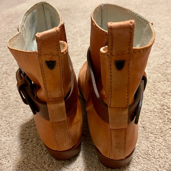 HTC / Hollywood Trading Company - Gwen Leather Boots size 37 (7M) - Picture 7 of 10